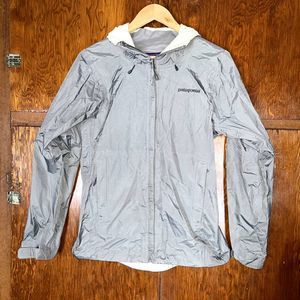 Patagonia Women's S Lightweight Nylon Grey Full Zip Hooded Rain Jacket